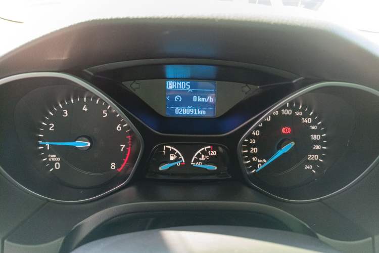 Used Ford Focus 2015 Hatchback 1.6L Automatic Fashion Edition Instrument Cluster