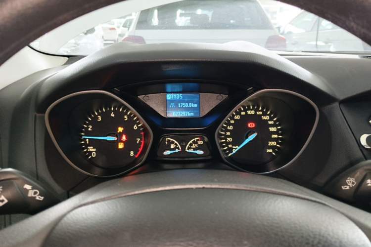 Used Ford Focus 2015 Sedan 1.6L Automatic Comfort Model Instrument Cluster