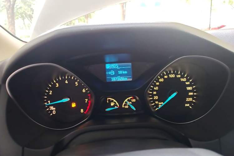 Used Ford Focus 2015 Sedan EcoBoost 125 Automatic Supreme Style Edition Instrument Cluster