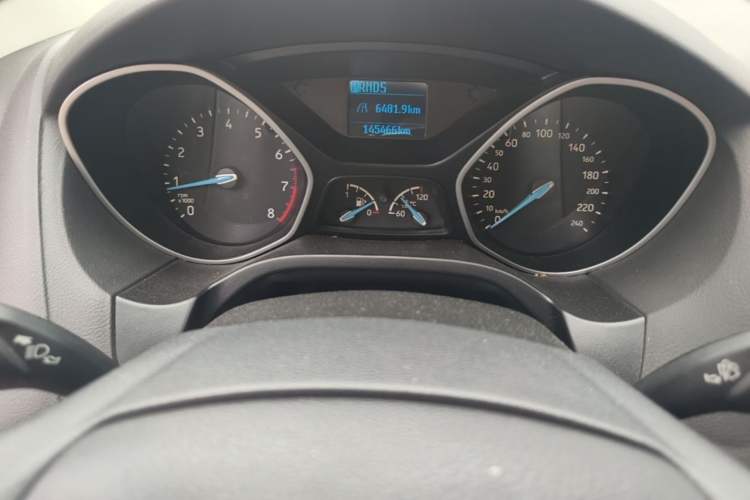 Used Ford Focus 2015 Sedan 1.6L Automatic Comfort Model Instrument Cluster