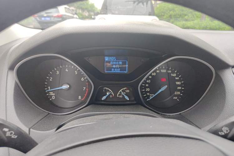 Used Ford Focus 2015 Sedan EcoBoost 125 Automatic Supreme Style Edition Instrument Cluster