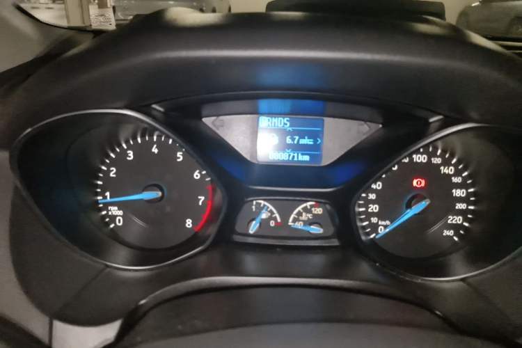 Used Ford Focus 2015 Sedan 1.6L Automatic Trend Model Instrument Cluster