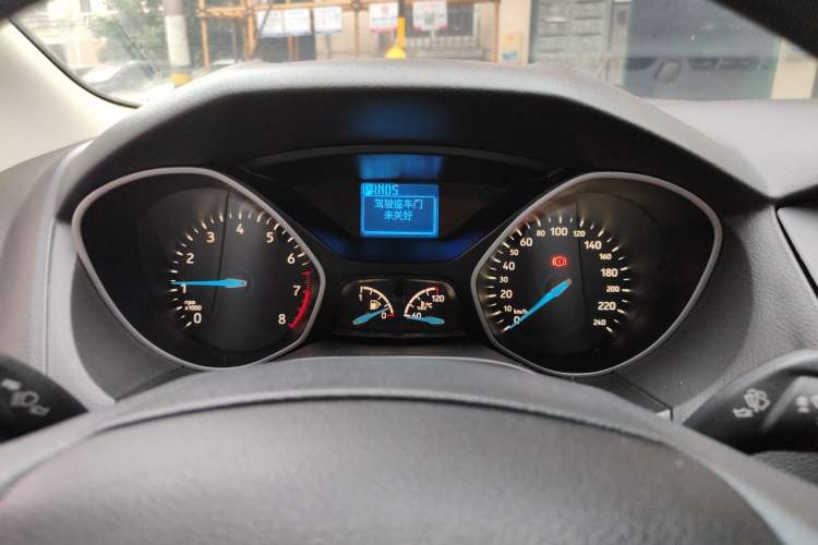Used Ford Focus 2015 Sedan 1.6L Automatic Comfort Model Instrument Cluster