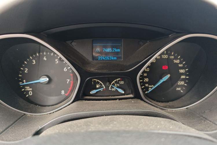 Used Ford Focus 2015 Sedan 1.6L Manual Comfort Model Instrument Cluster