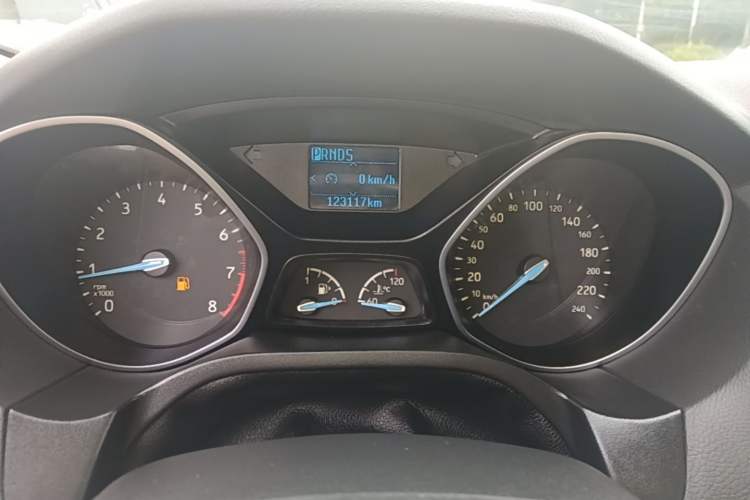 Used Ford Focus 2015 Hatchback 1.6L Automatic Fashion Edition Instrument Cluster