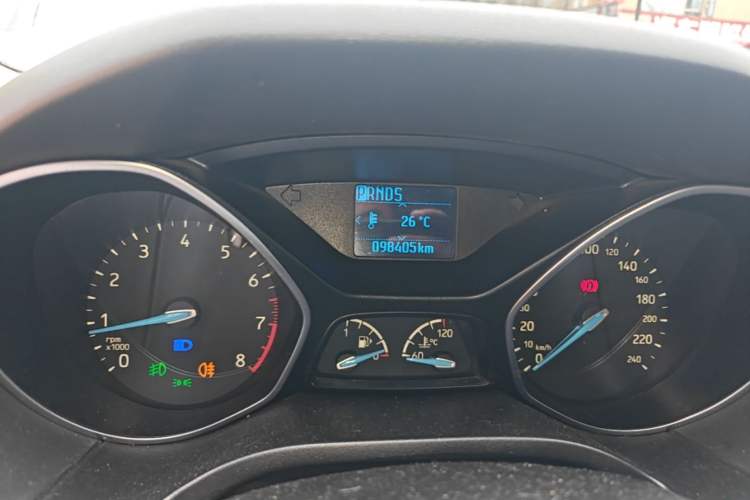 Used Ford Focus 2015 Hatchback EcoBoost 125 Automatic Supreme Style Edition Instrument Cluster