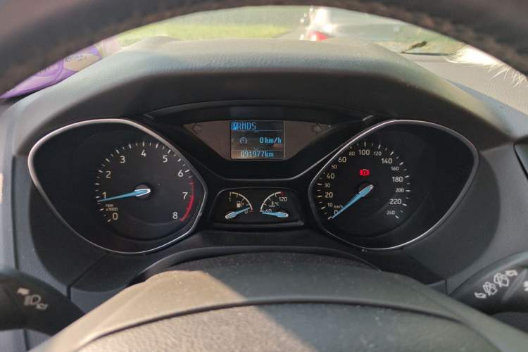 Used Ford Focus 2015 Hatchback EcoBoost 125 Automatic Supreme Style Edition Instrument Cluster