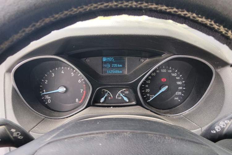Used Ford Focus 2015 Hatchback 1.6L Automatic Fashion Edition Instrument Cluster