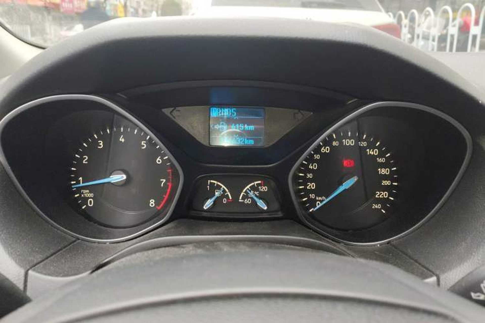 Used Ford Focus 2015 Hatchback EcoBoost 125 Automatic Supreme Style Edition Instrument Cluster