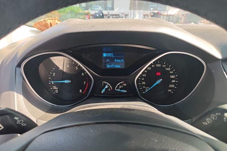 Used Ford Focus 2015 Hatchback 1.6L Automatic Fashion Edition Instrument Cluster