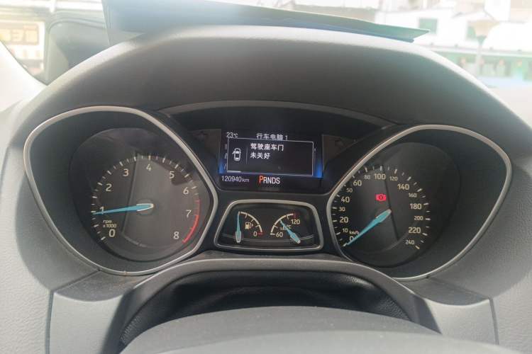 Used Ford Focus 2015 Hatchback EcoBoost 180 Automatic Elite Model Instrument Cluster