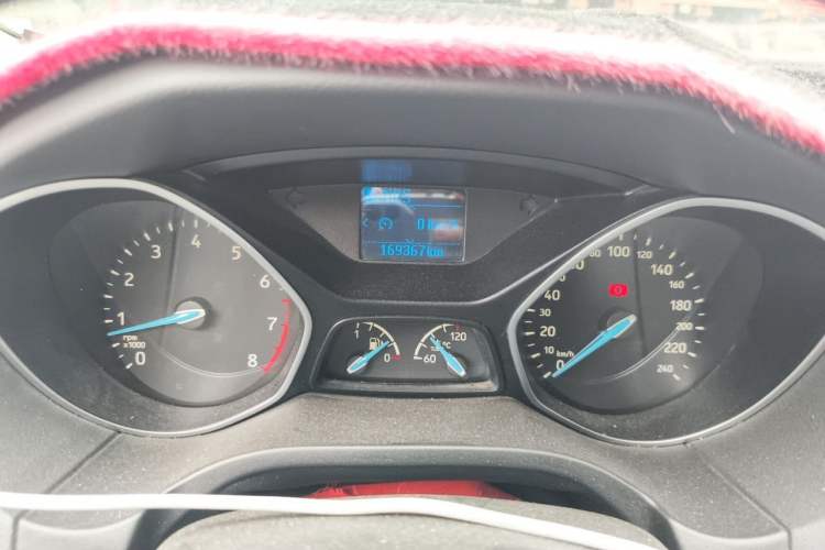 Used Ford Focus 2015 Sedan 1.6L Automatic Trend Model Instrument Cluster