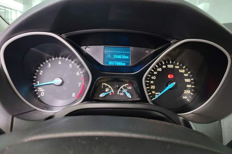 Used Ford Focus 2015 Sedan 1.6L Manual Comfort Model Instrument Cluster