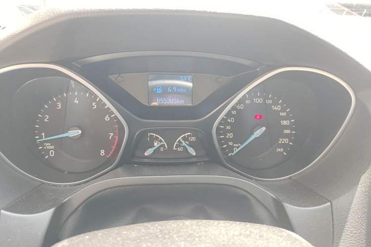 Used Ford Focus 2015 Hatchback 1.6L Manual Fashion Edition Instrument Cluster