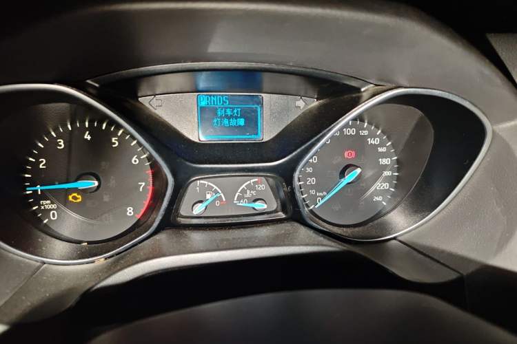 Used Ford Focus 2015 Sedan EcoBoost 125 Automatic Supreme Style Edition Instrument Cluster