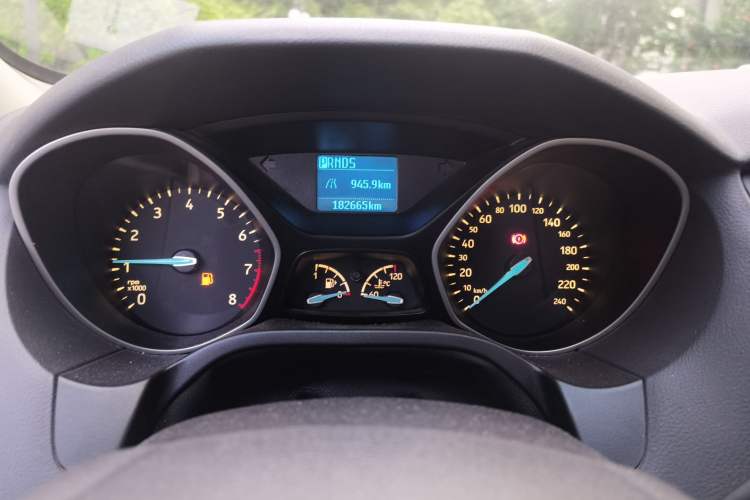 Used Ford Focus 2015 Sedan 1.6L Automatic Comfort Model Instrument Cluster