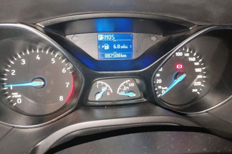 Used Ford Focus 2015 Hatchback EcoBoost 125 Automatic Supreme Style Edition Instrument Cluster