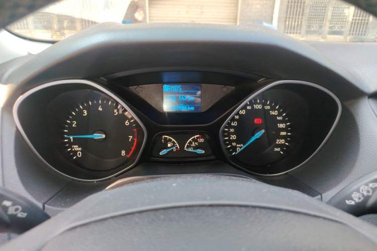 Used Ford Focus 2015 Hatchback 1.6L Automatic Fashion Edition Instrument Cluster
