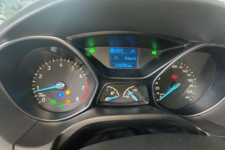 Used Ford Focus 2015 Hatchback EcoBoost 125 Automatic Supreme Style Edition Instrument Cluster