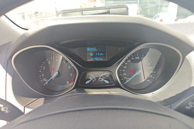 Used Ford Focus 2015 Sedan EcoBoost 125 Automatic Supreme Style Edition Instrument Cluster