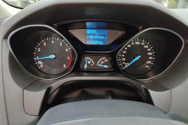 Used Ford Focus 2015 Hatchback 1.6L Automatic Fashion Edition Instrument Cluster