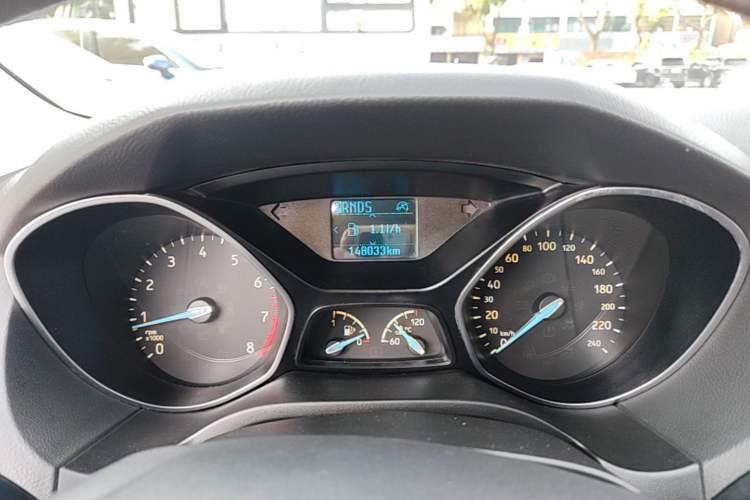 Used Ford Focus 2015 Hatchback EcoBoost 125 Automatic Supreme Style Edition Instrument Cluster