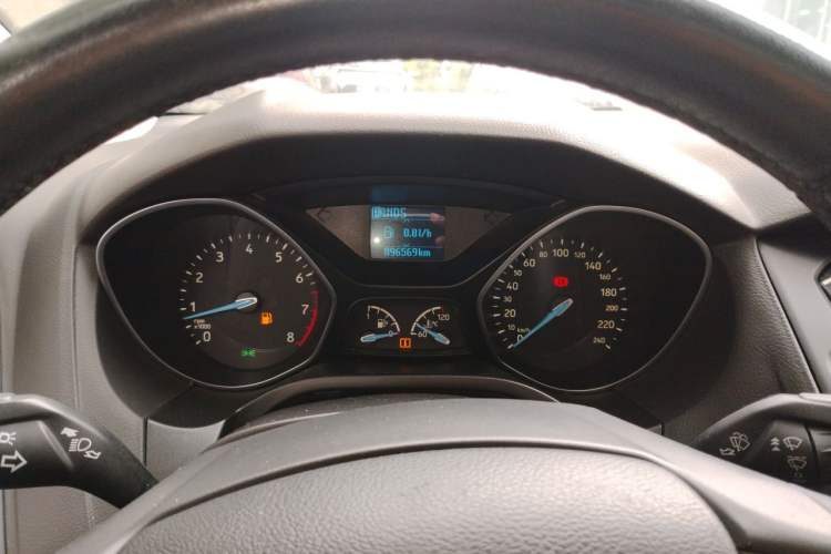 Used Ford Focus 2015 Sedan 1.6L Automatic Trend Model Instrument Cluster