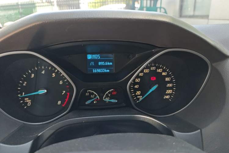 Used Ford Focus 2015 Sedan 1.6L Automatic Comfort Model Instrument Cluster