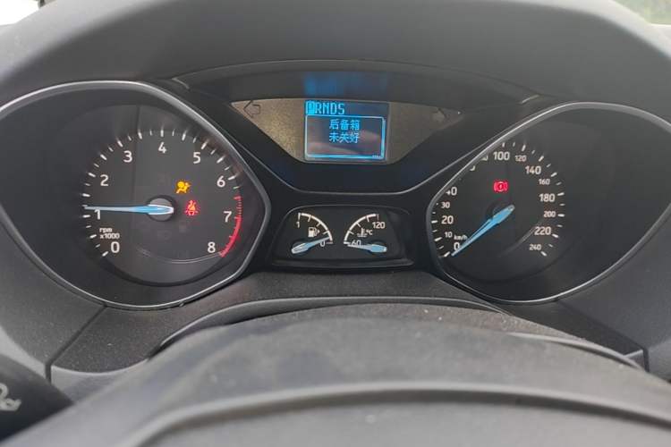 Used Ford Focus 2015 Hatchback 1.6L Automatic Fashion Edition Instrument Cluster