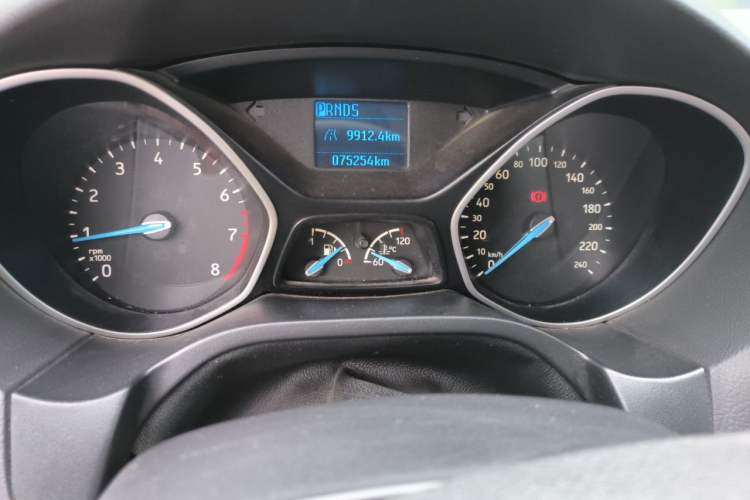 Used Ford Focus 2015 Sedan 1.6L Automatic Comfort Model Instrument Cluster