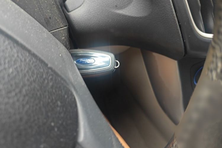 Used Ford Focus 2015 Hatchback 1.6L Automatic Fashion Edition Interior 1