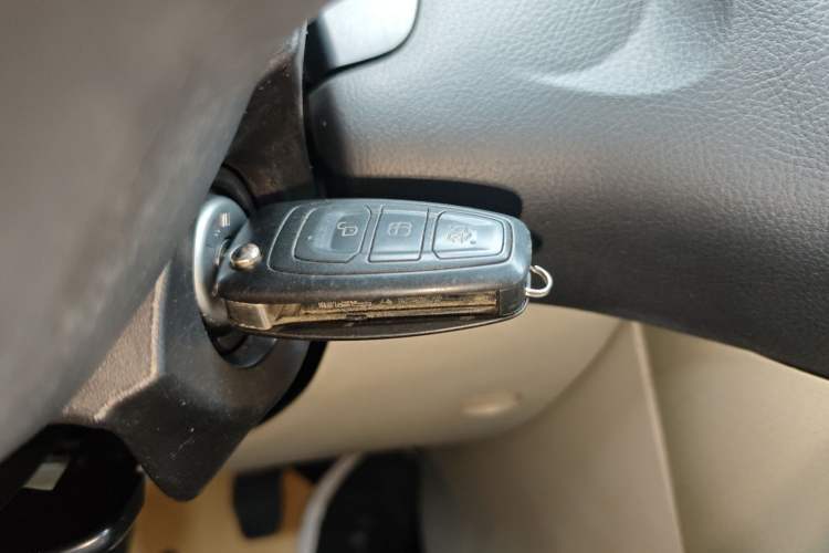 Used Ford Focus 2015 Sedan 1.6L Manual Comfort Model Interior 1