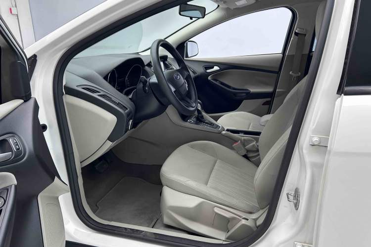 Used Ford Focus 2015 Sedan 1.6L Automatic Comfort Model Interior 1