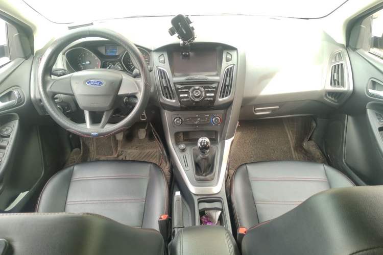 Used Ford Focus 2015 Hatchback 1.6L Manual Comfort Edition Interior 2