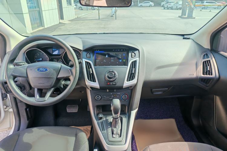 Used Ford Focus 2015 Hatchback 1.6L Automatic Comfort Model Interior 2