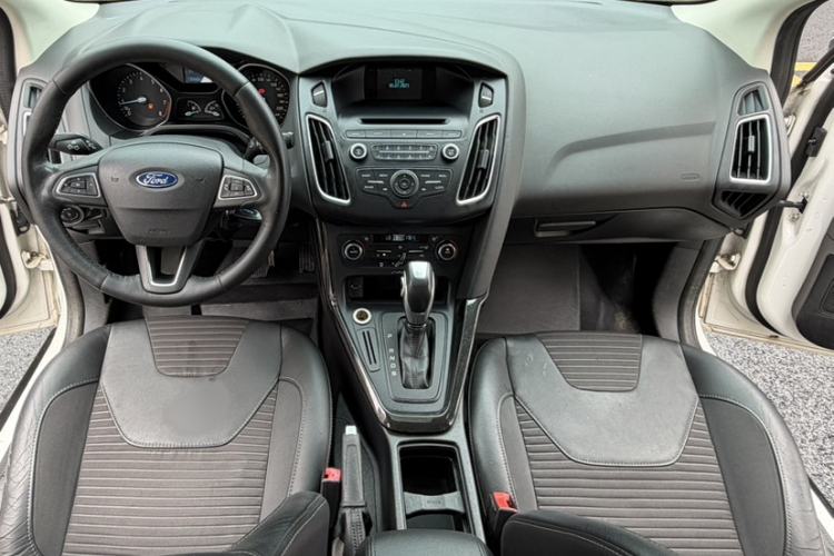 Used Ford Focus 2015 Sedan 1.6L Automatic Trend Model Interior 2