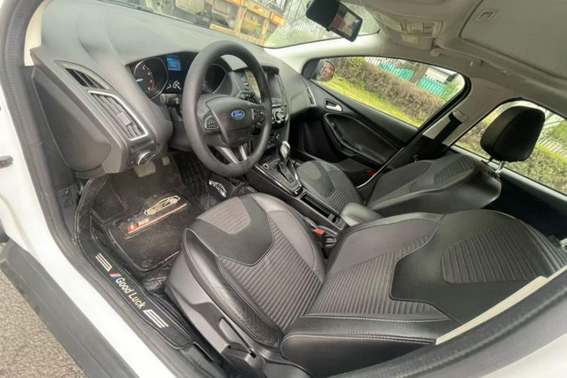 Used Ford Focus 2015 Hatchback 1.6L Automatic Fashion Edition Interior 2