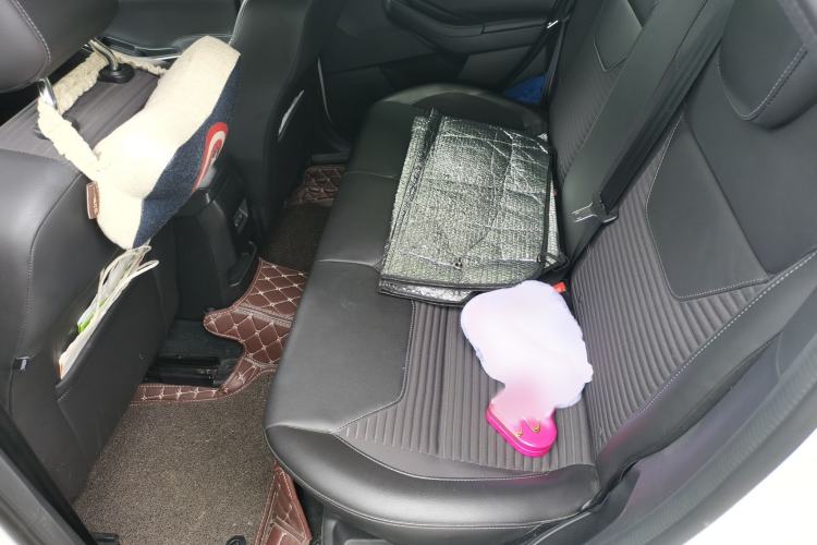 Used Ford Focus 2015 Hatchback 1.6L Automatic Fashion Edition Interior 4