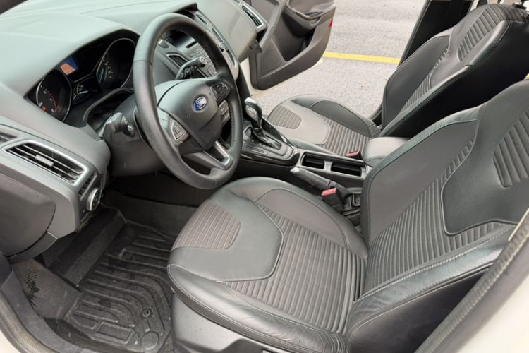 Used Ford Focus 2015 Sedan 1.6L Automatic Trend Model Interior 4