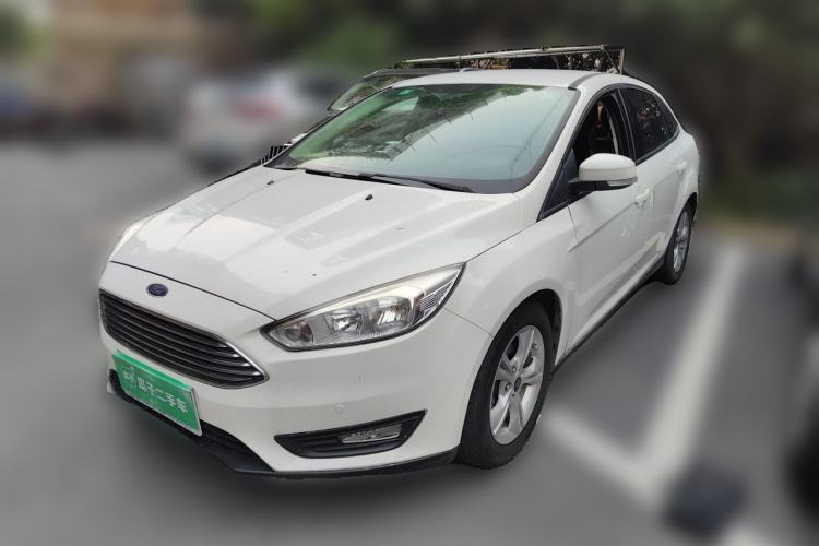 Used Ford Focus 2015 Sedan 1.6L Automatic Comfort Model Guazi used car, China used car export, Used car for sale, Used Ford cars, Cheapest cars for sale
