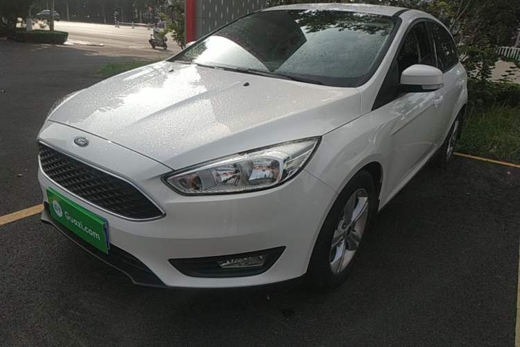 Used Ford Focus 2015 Hatchback 1.6L Automatic Comfort Model Guazi used car, China used car export, Used car for sale, Used cars, Cheapest cars for sale