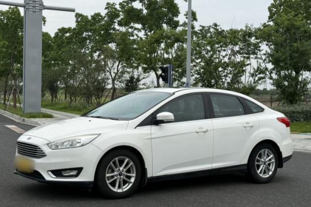 Used Ford Focus 2015 Sedan EcoBoost 180 Automatic Elite Model