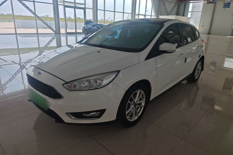 Used Ford Focus 2015 Hatchback 1.6L Automatic Fashion Edition Guazi used car, China used car export, Used car for sale, Used  cars, Cheapest cars for sale