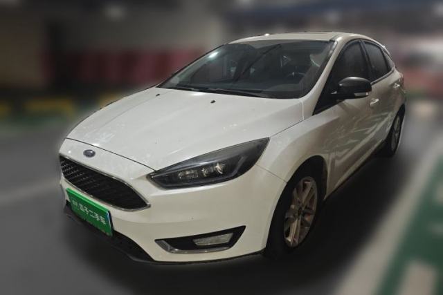Used Ford Focus 2015 Hatchback EcoBoost 125 Manual – Ultra-Style Edition