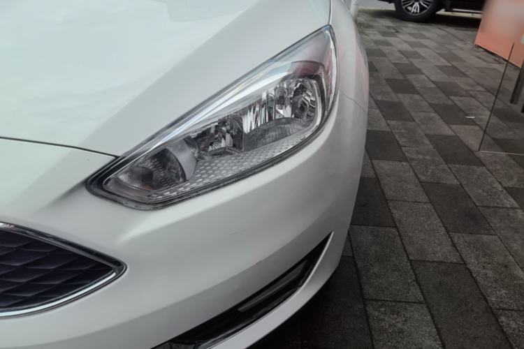 Used Ford Focus 2015 Hatchback 1.6L Manual Fashion Edition Left Front Headlight