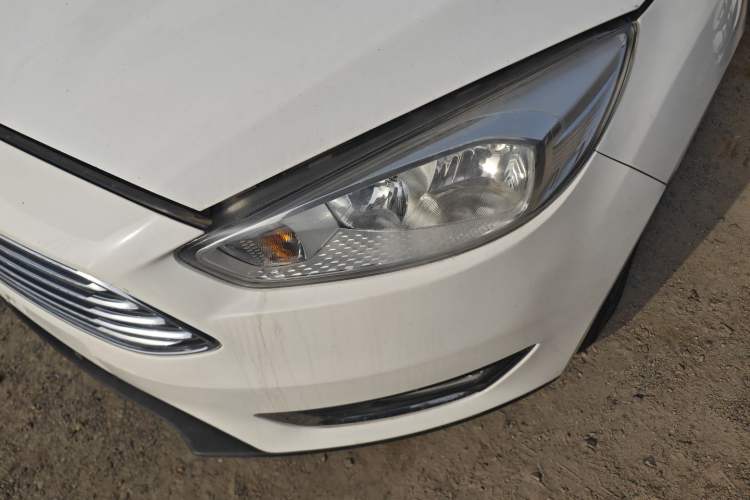 Used Ford Focus 2015 Sedan EcoBoost 180 Automatic Elite Model Left Front Headlight