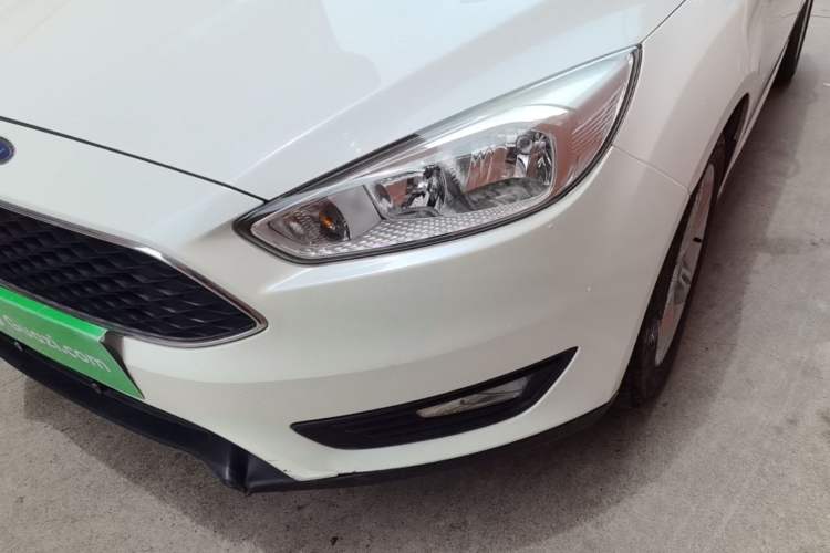 Used Ford Focus 2015 Hatchback 1.6L Automatic Comfort Model Left Front Headlight