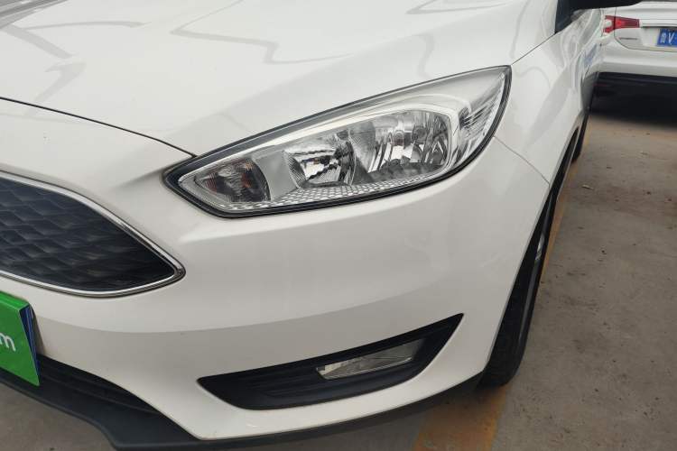 Used Ford Focus 2015 Hatchback 1.6L Automatic Comfort Model Left Front Headlight
