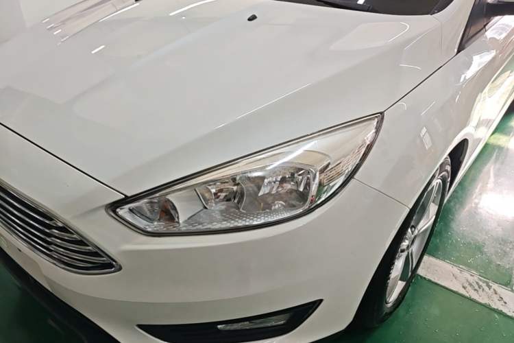 Used Ford Focus 2015 Sedan 1.6L Automatic Comfort Model Left Front Headlight