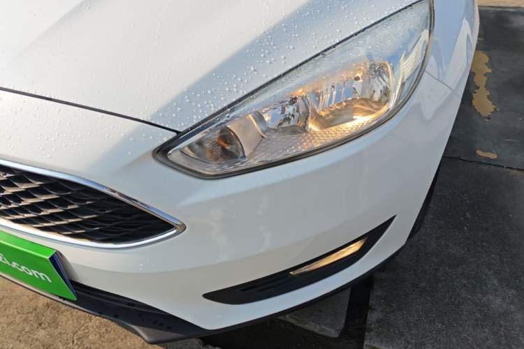 Used Ford Focus 2015 Hatchback 1.6L Automatic Comfort Model Left Front Headlight
